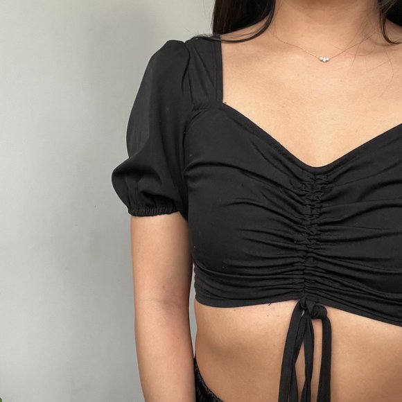 prettylittlething black crop top size US 2 - Picture 7 of 9